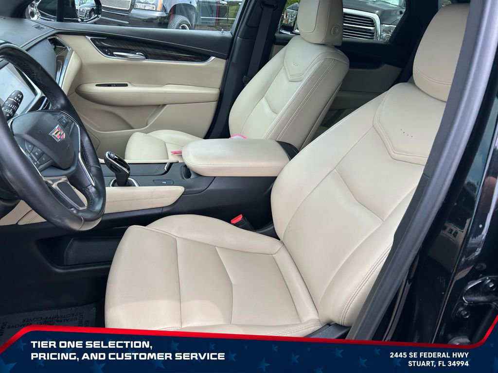 Used 2018 Cadillac XT5 FWD image 13