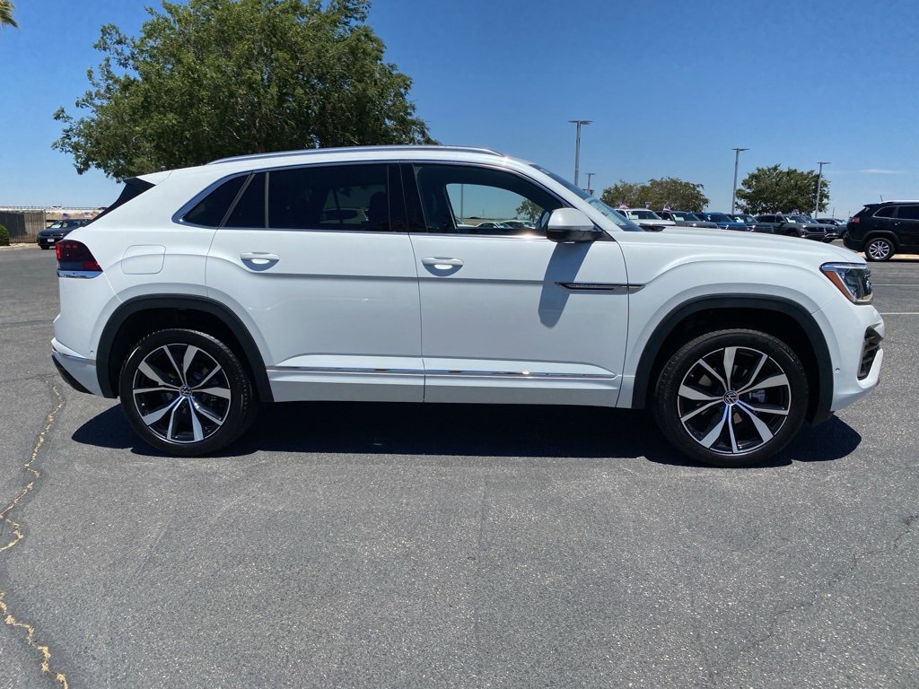 New 2025 Volkswagen Atlas Cross Sport SEL Premium R-Line image 8