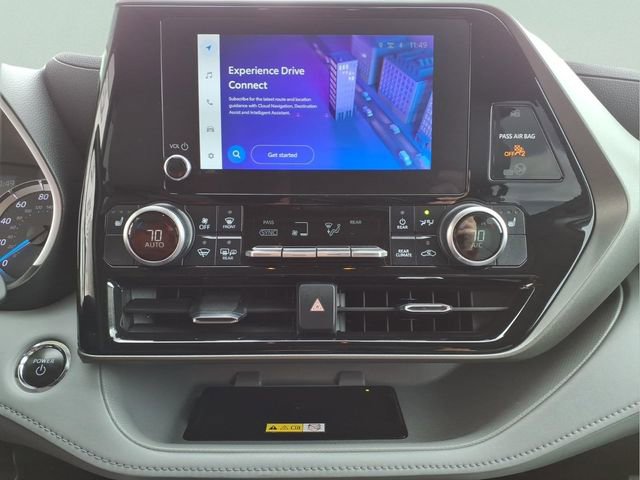 Used 2023 Toyota Highlander XLE image 18