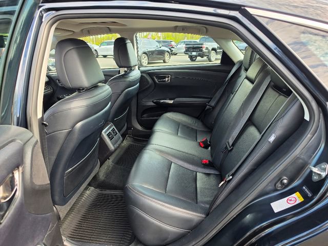 Used 2018 Toyota Avalon XLE Premium w/ All Weather Liner Package FWD image 22