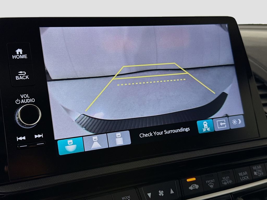 Certified 2025 Honda Odyssey Touring image 15