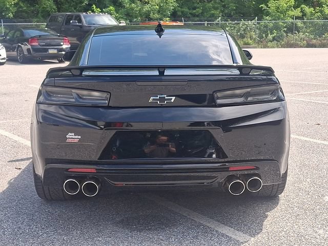 Used 2018 Chevrolet Camaro SS RWD video 3