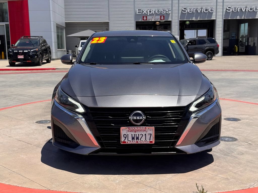 Certified 2023 Nissan Altima 2.5 SV w/ SV Premium Package FWD image 3