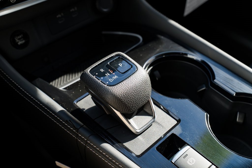 New 2026 Nissan Rogue Platinum image 17