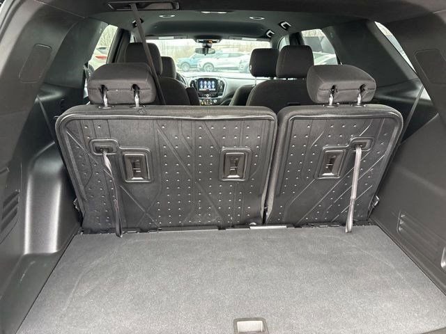 Used 2022 Chevrolet Traverse LT w/ LPO, Floor Liner Package image 36