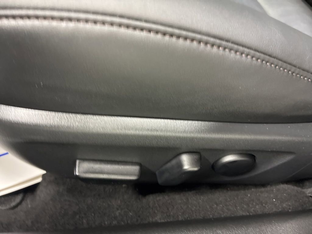 Used 2025 MAZDA MAZDA3 s image 9