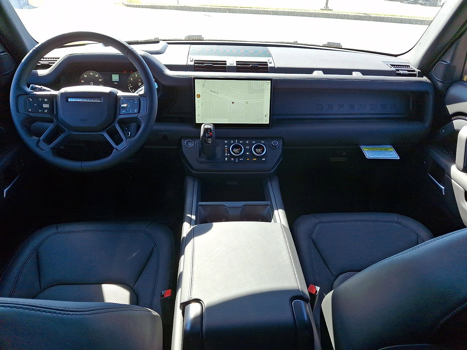 New 2025 Land Rover Defender 110 X-Dynamic SE image 15