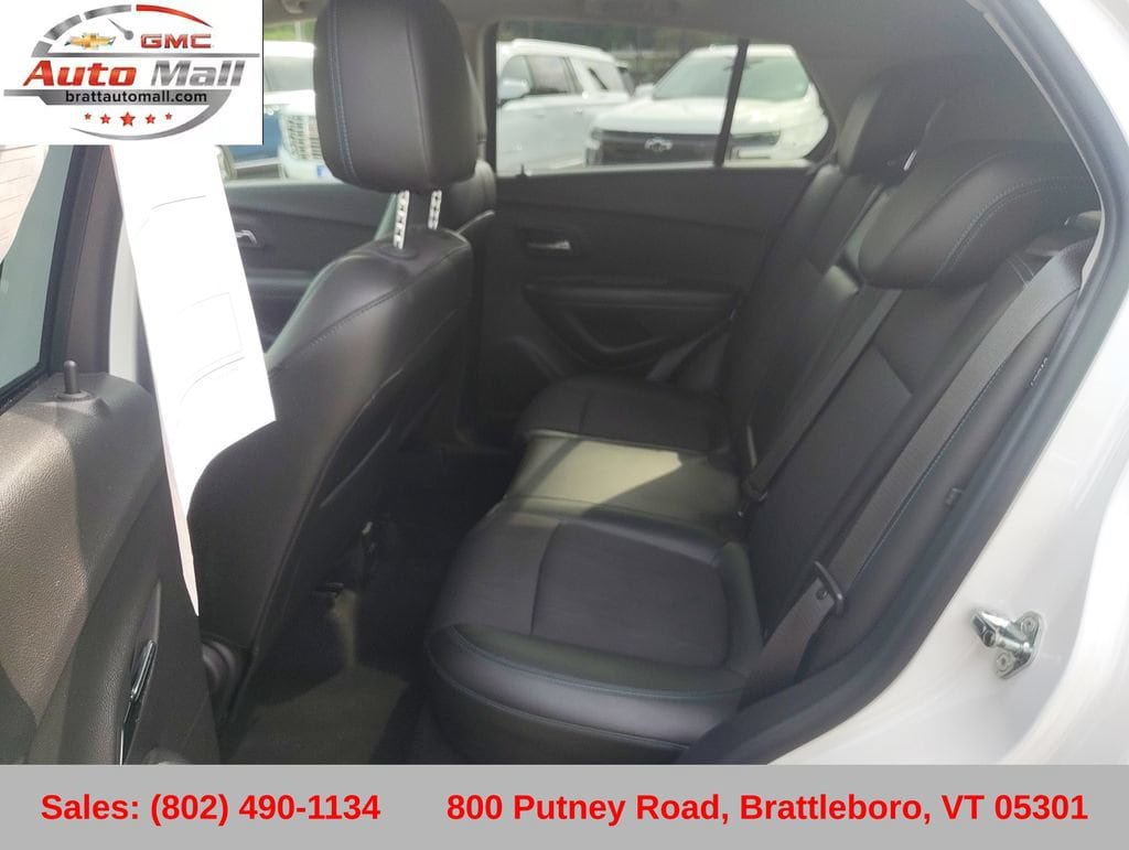Used 2016 Chevrolet Trax LT w/ LT Sun and Sound Package AWD/4WD image 27