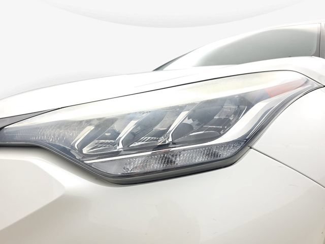 Used 2021 Toyota C-HR XLE FWD image 29
