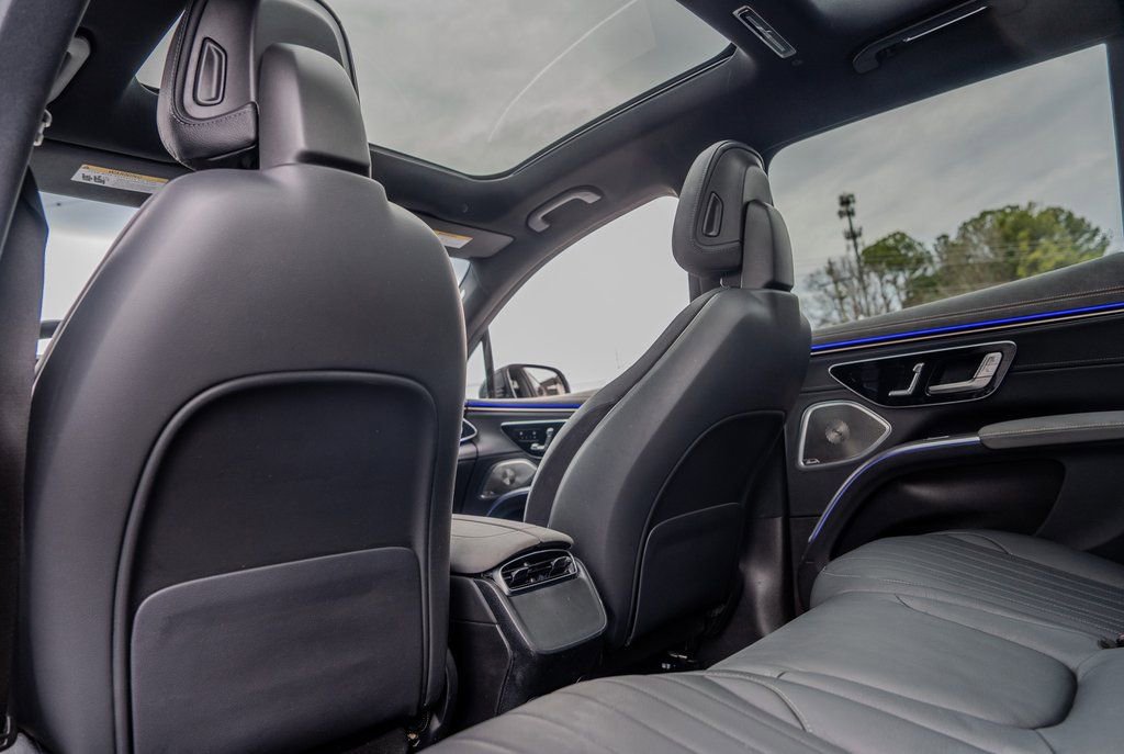 Used 2023 Mercedes-Benz EQS 580 4MATIC SUV image 21