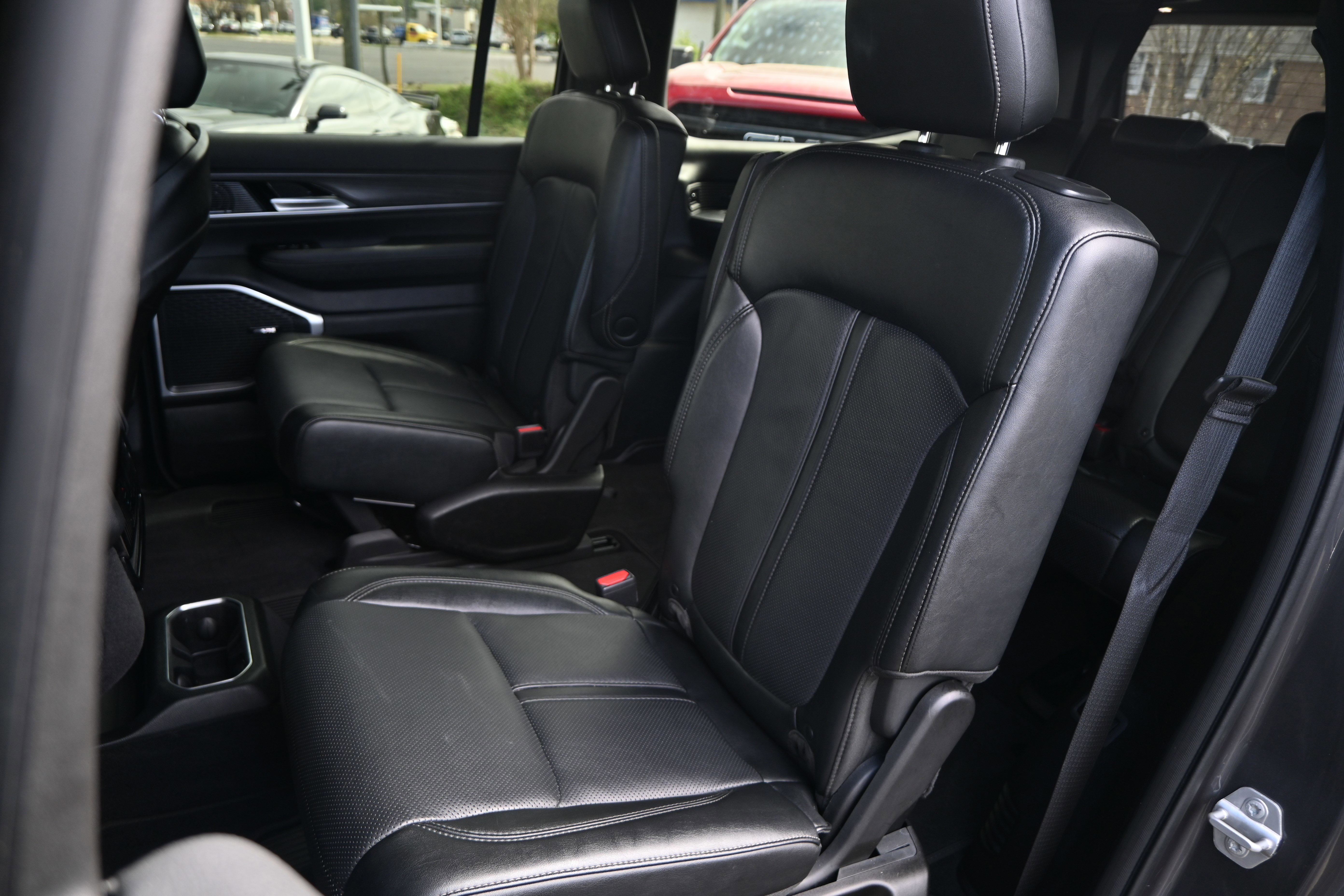 Used 2024 Jeep Wagoneer Series III image 10