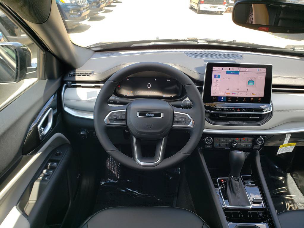 New 2026 Jeep Compass Limited w/ Sun, Sound & Navigation Group AWD/4WD image 9