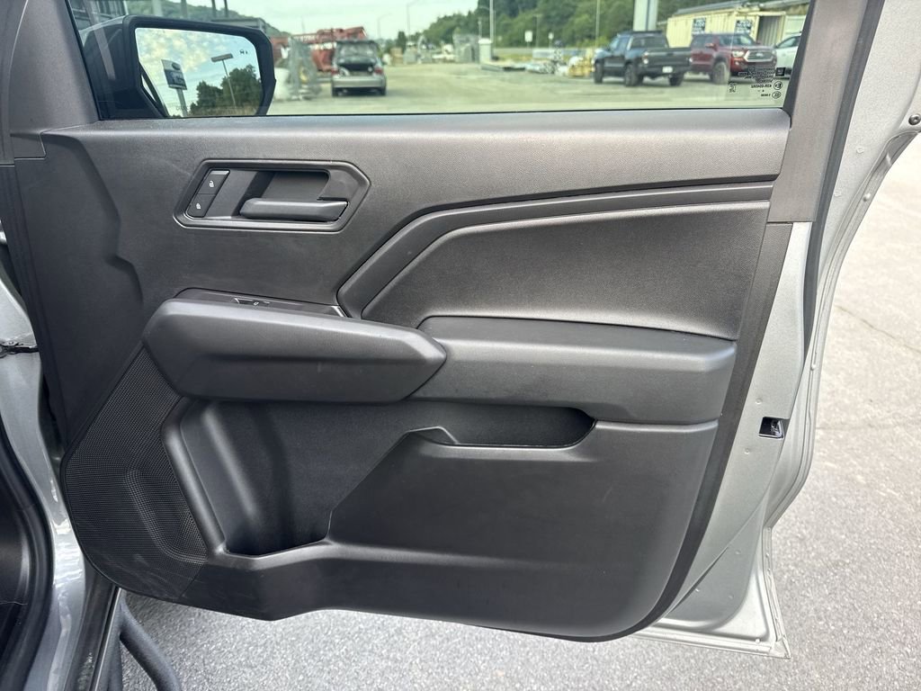 Used 2025 Chevrolet Colorado Trail Boss AWD/4WD image 21