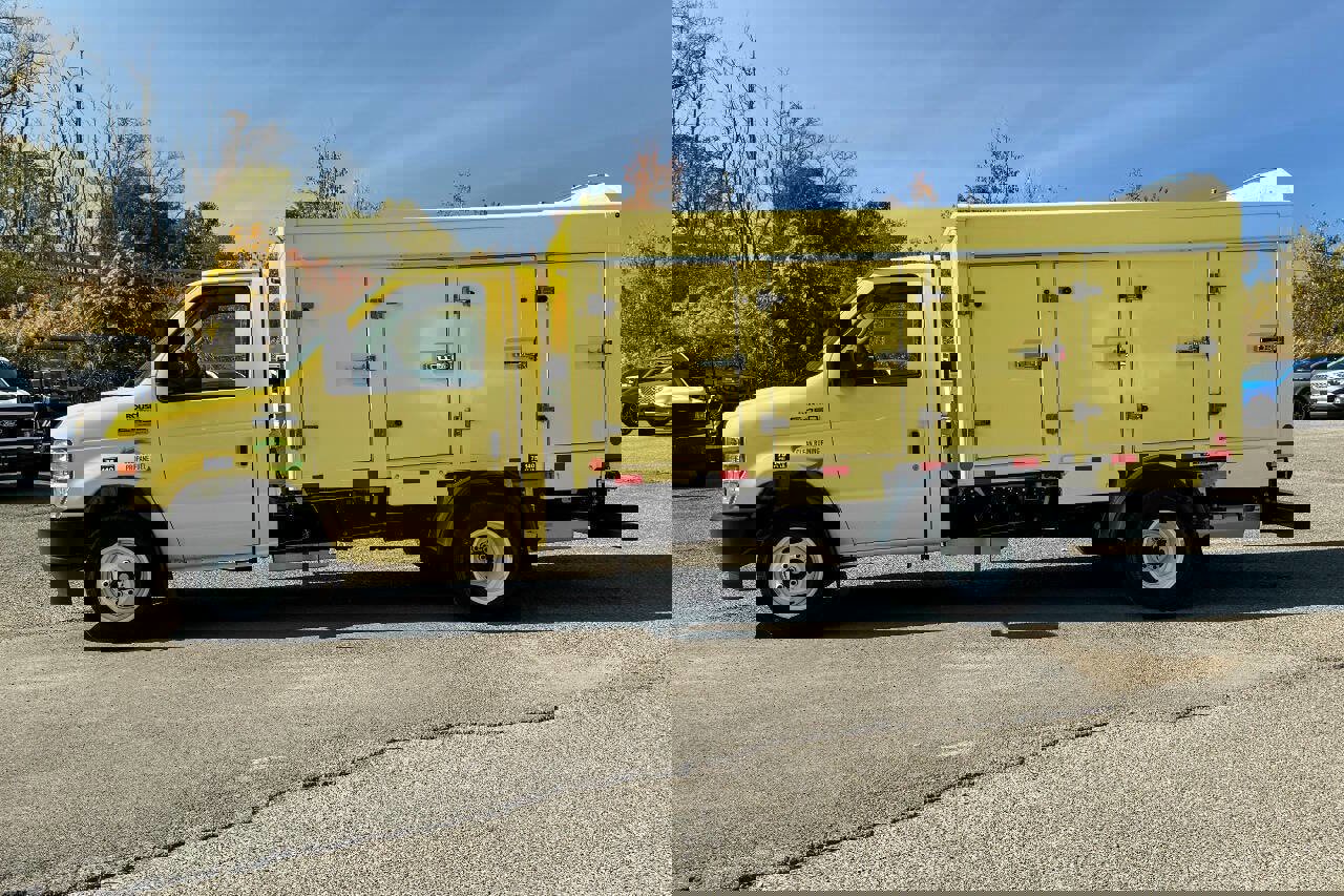 Used 2022 Ford E-450 and Econoline 450 Super Duty image 6