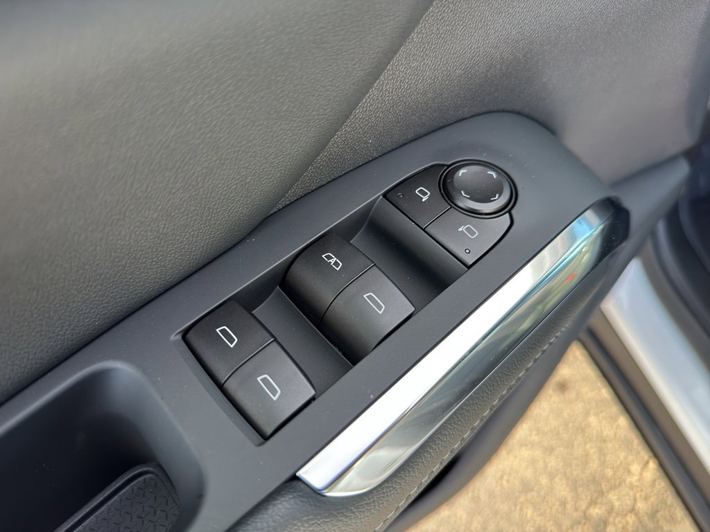 New 2026 Chevrolet Traverse LT w/ Midnight/Sport Edition image 11