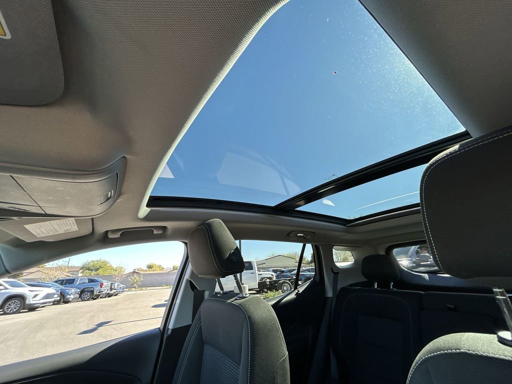 Used 2022 GMC Terrain SLE w/ Driver Convenience Package image 19