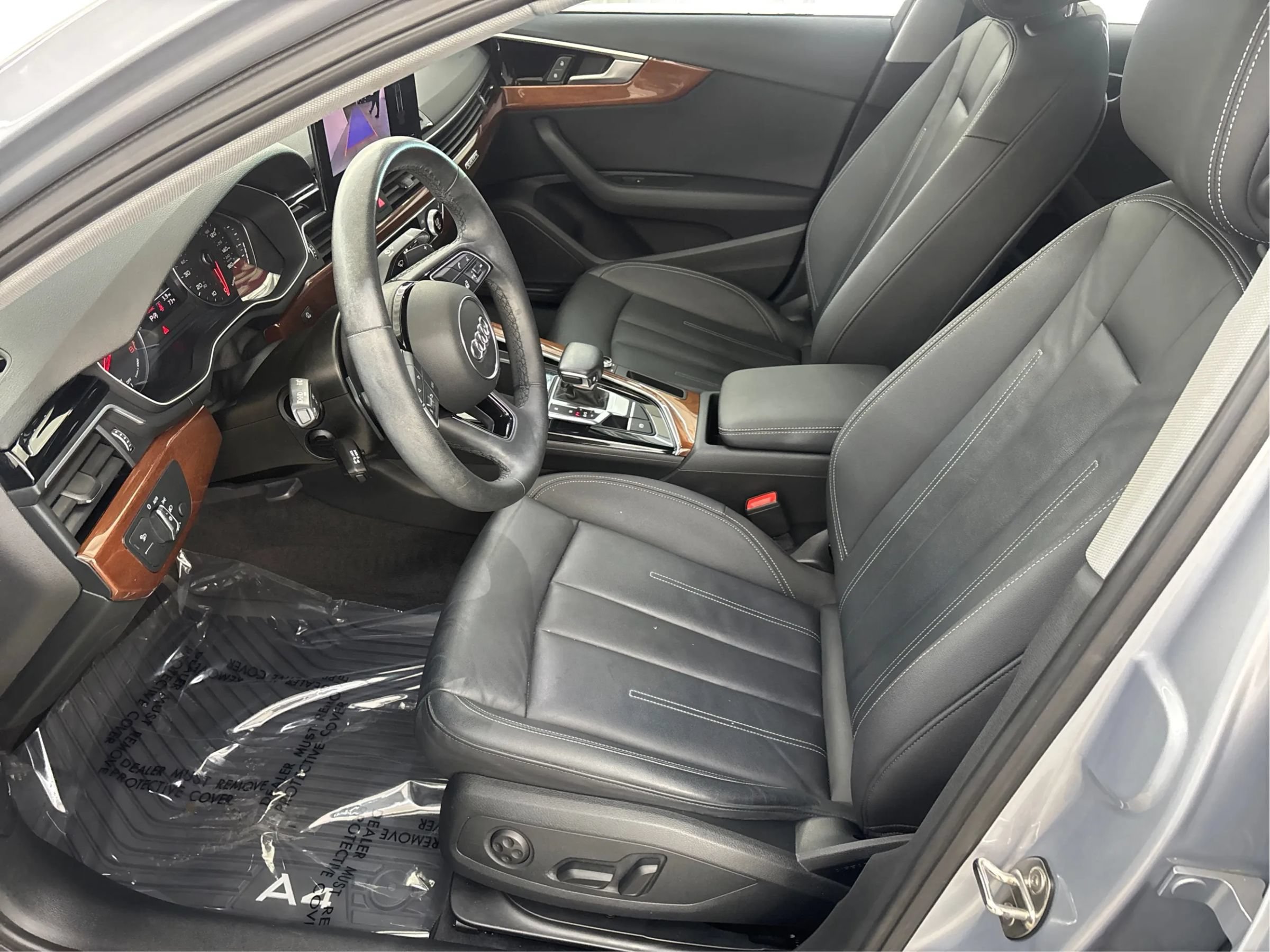 Used 2023 Audi A4 2.0T Premium w/ Convenience Package AWD/4WD image 13