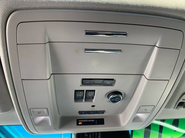Used 2020 GMC Yukon SLT w/ Open Road Package RWD image 46