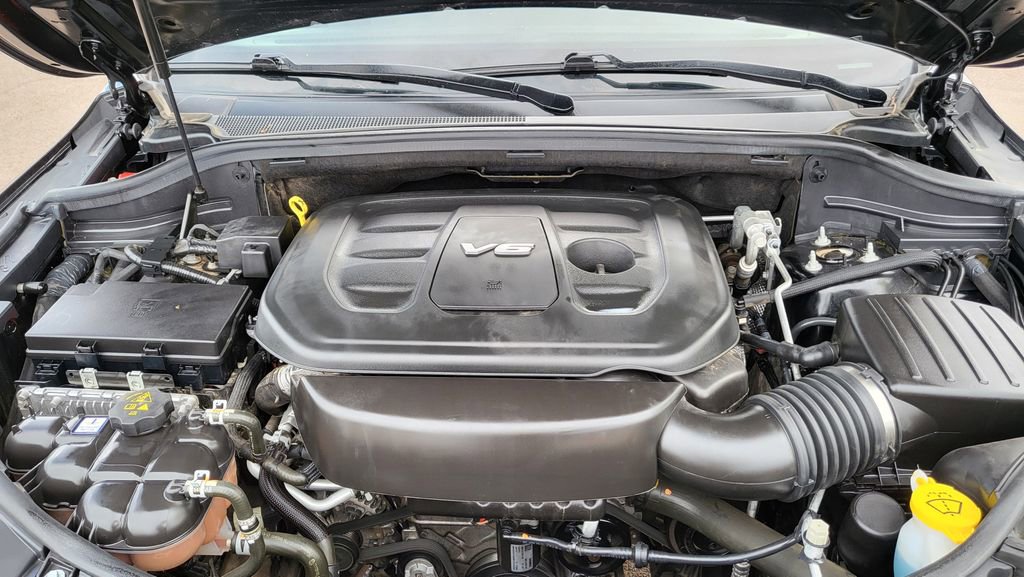 Used 2018 Jeep Grand Cherokee Overland image 41