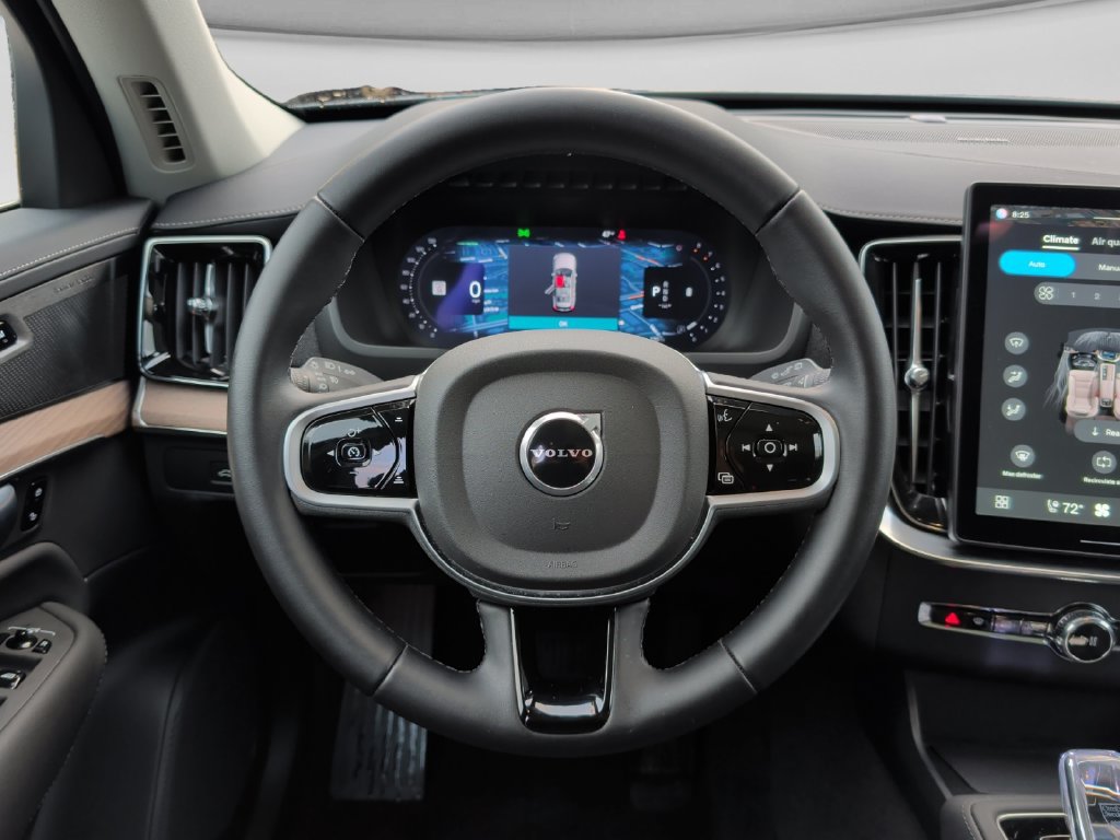Used 2026 Volvo XC90 B6 Plus AWD/4WD image 11