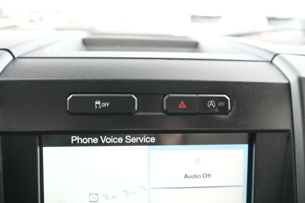 Used 2018 Ford F150 XLT w/ Equipment Group 302A Luxury image 38