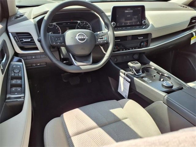 New 2025 Nissan Rogue SV image 6