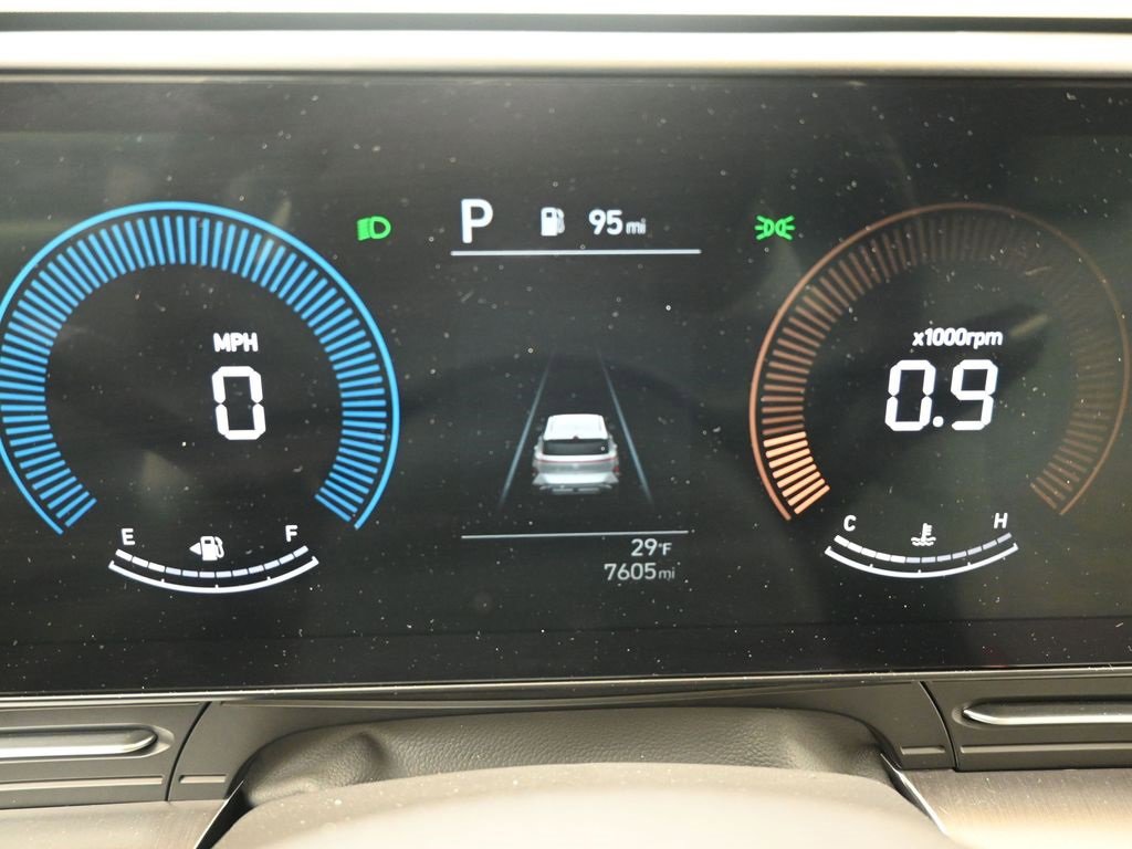 Certified 2025 Hyundai Kona SEL image 30