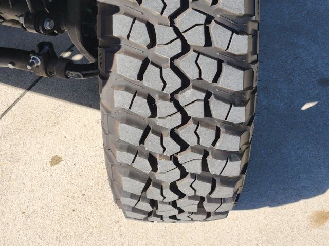 Used 2025 Jeep Gladiator Sport image 18