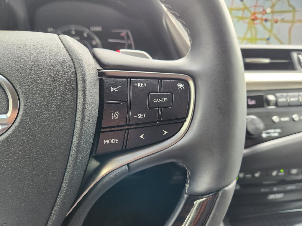 Used 2019 Lexus ES 350 Ultra Luxury w/ Accessory Package 2 FWD image 29