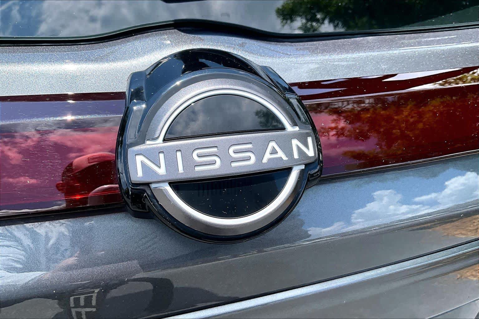 Used 2023 Nissan Kicks S FWD image 30