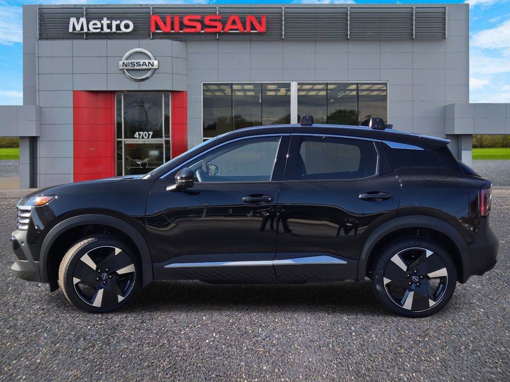 New 2026 Nissan Kicks SR w/ Cold Weather Package AWD/4WD image 3