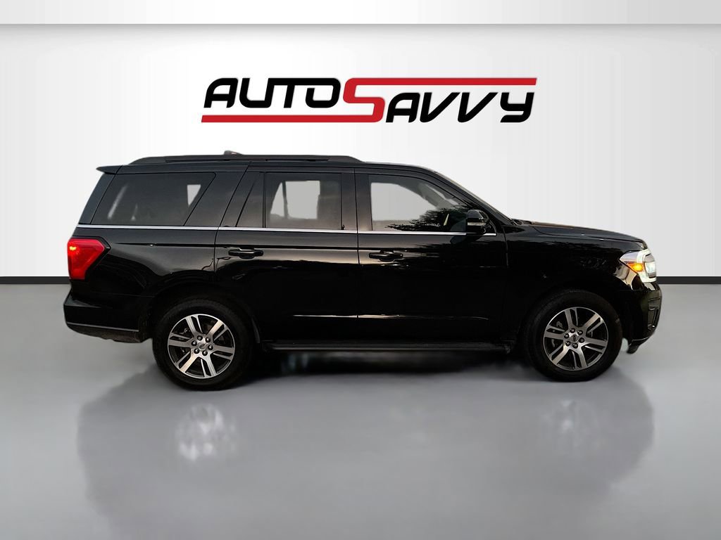 Used 2024 Ford Expedition XLT image 8