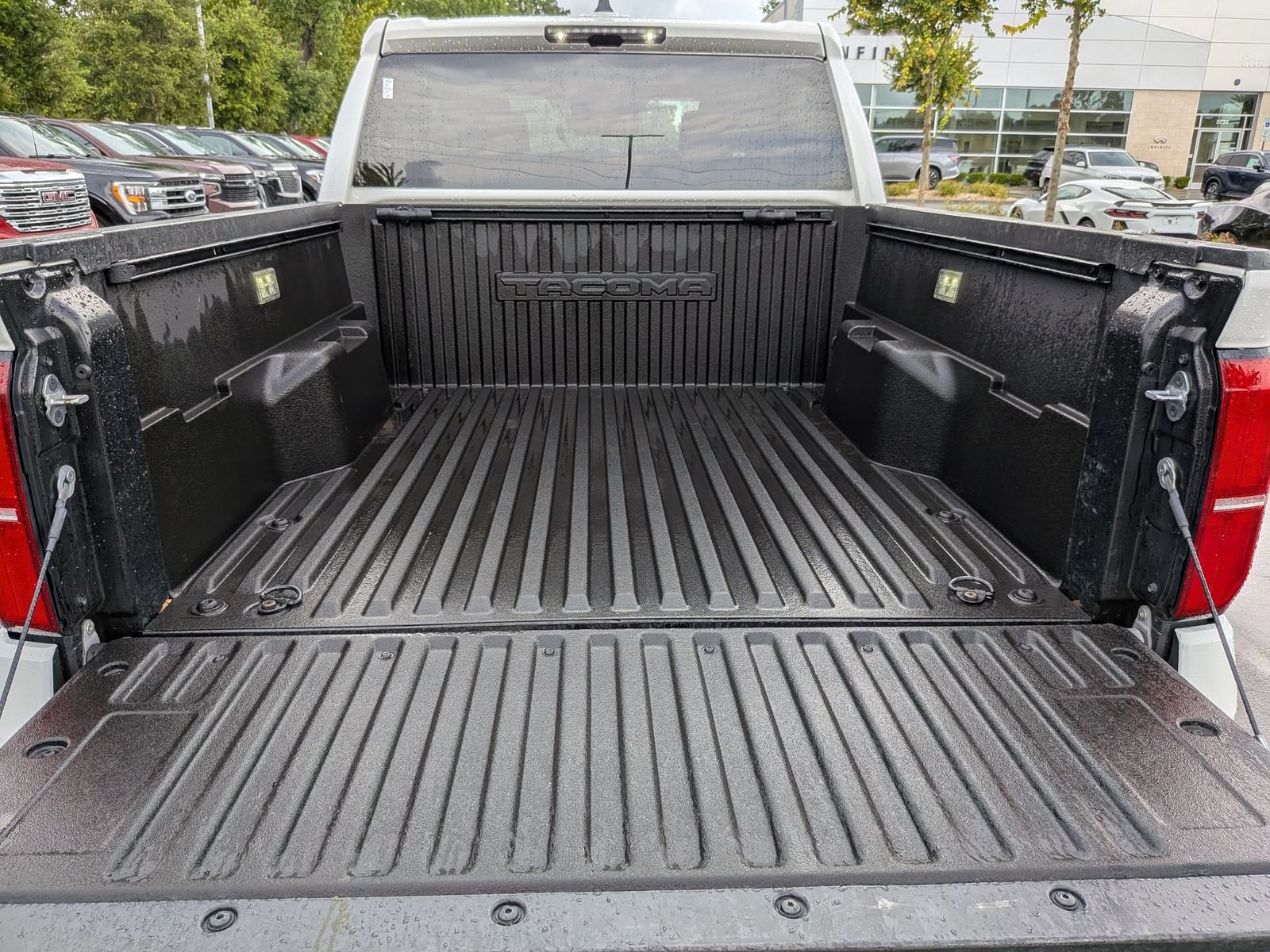 Used 2024 Toyota Tacoma TRD Sport AWD/4WD image 30