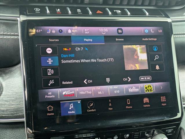 Used 2021 Jeep Grand Cherokee L Overland w/ Luxury Tech Group IV AWD/4WD image 12