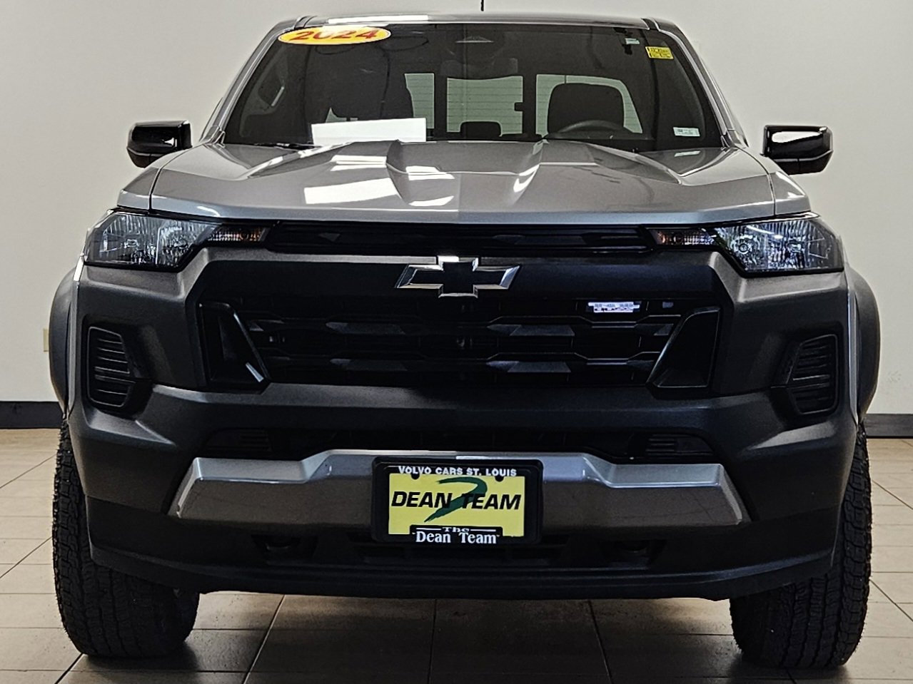 Used 2024 Chevrolet Colorado Trail Boss w/ Advanced Trailering Package AWD/4WD image 5