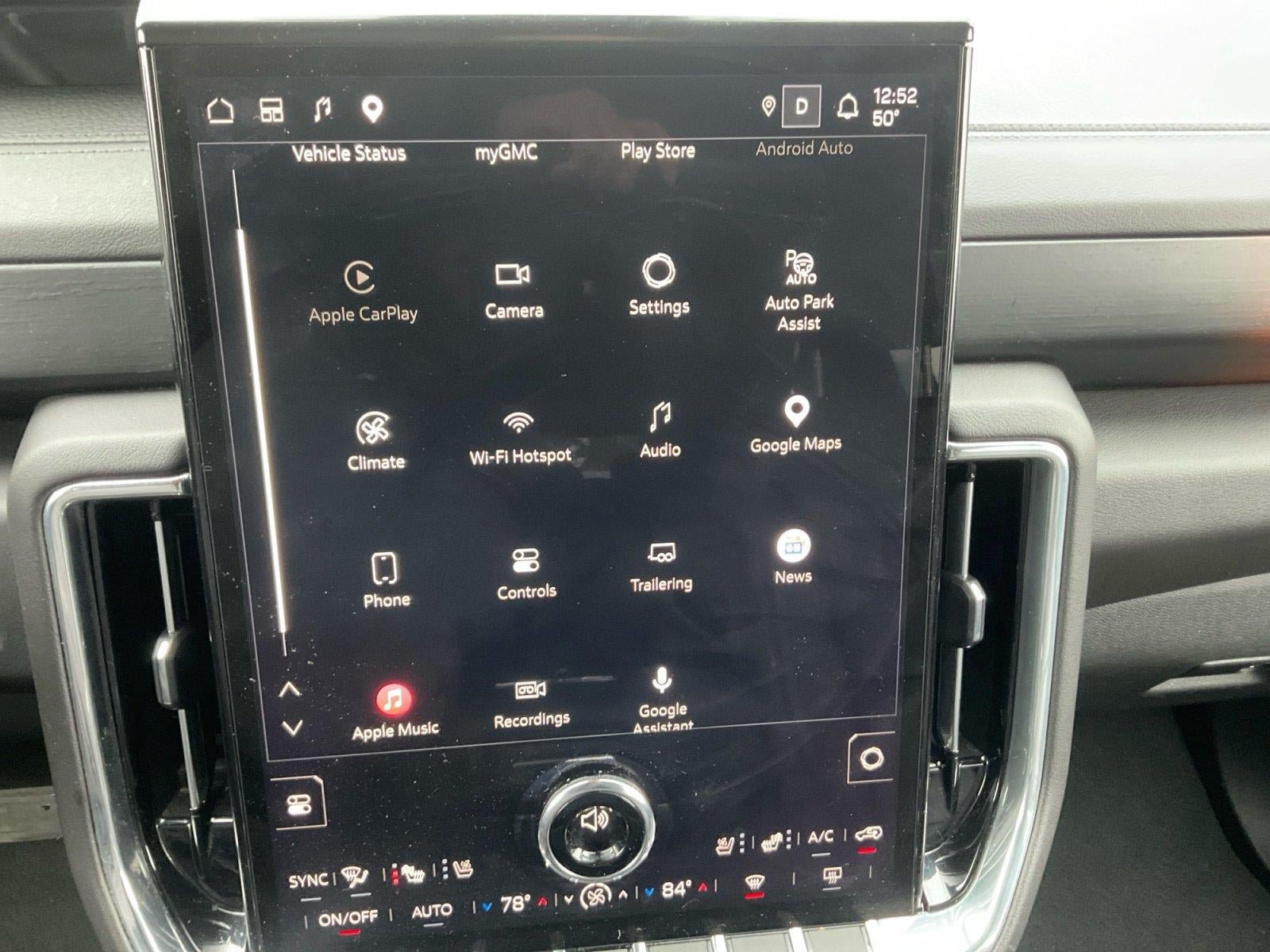 Certified 2025 GMC Yukon XL Denali AWD/4WD image 17