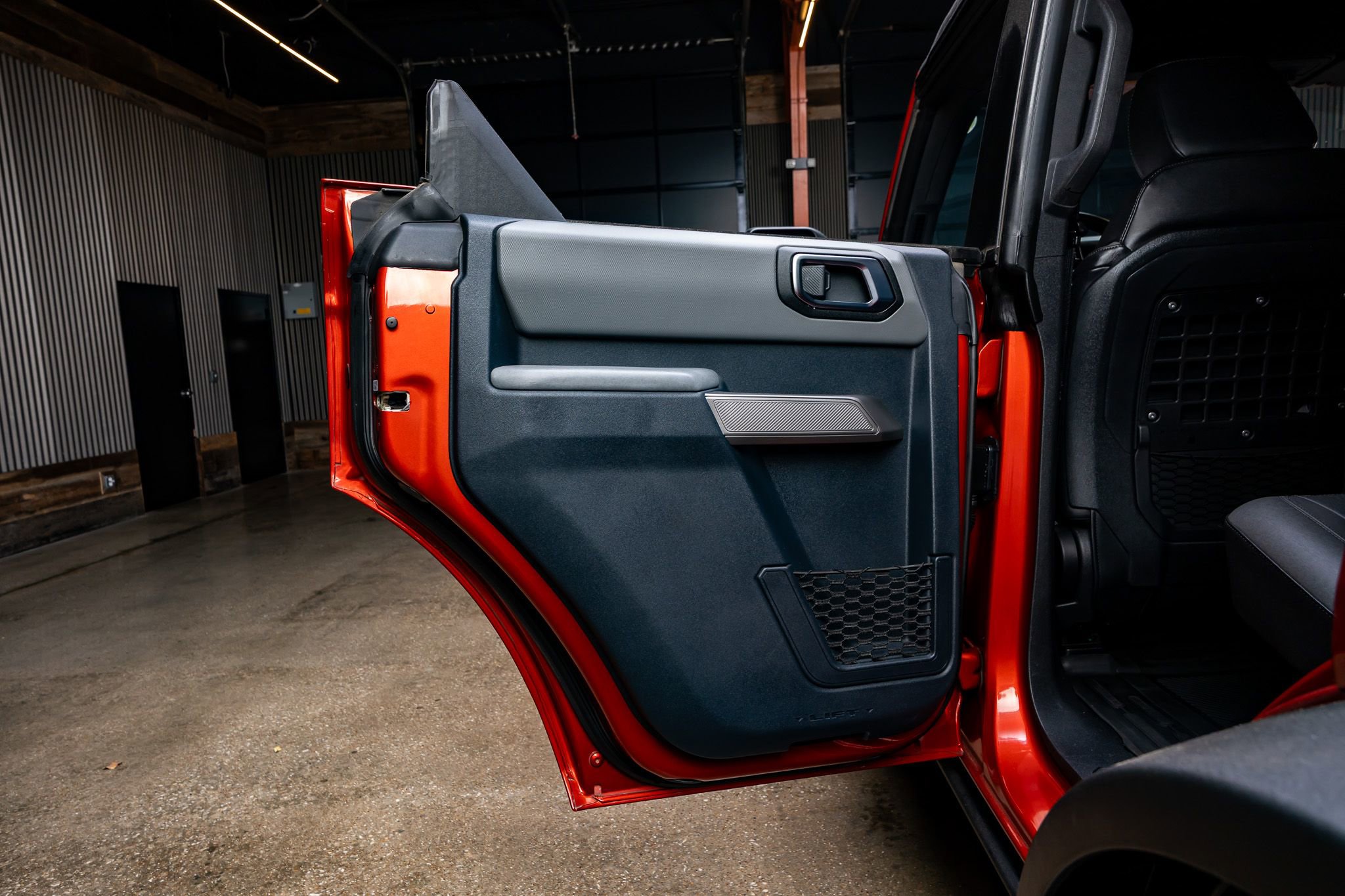 Used 2023 Ford Bronco Black Diamond w/ Sasquatch Package image 44