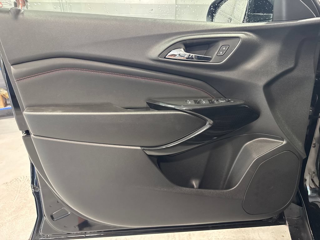 New 2026 Chevrolet Trax RS w/ Driver Confidence Package FWD image 30