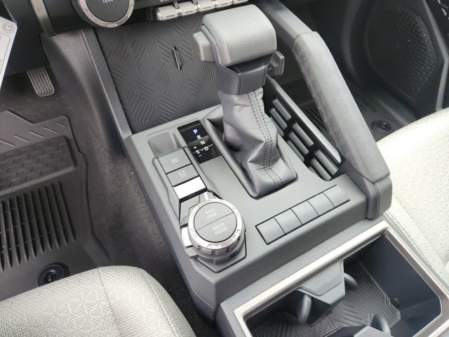 New 2026 Toyota 4Runner SR5 AWD/4WD image 19