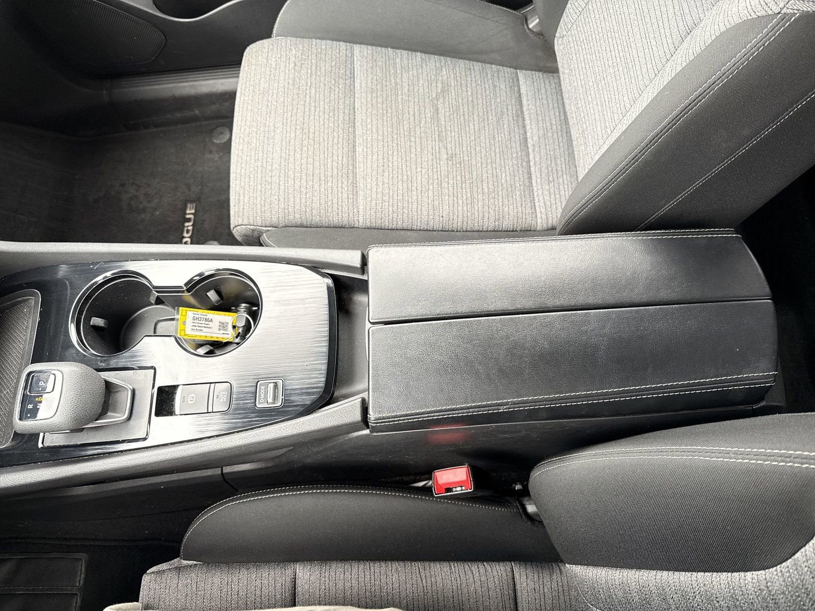 Used 2023 Nissan Rogue SV image 17