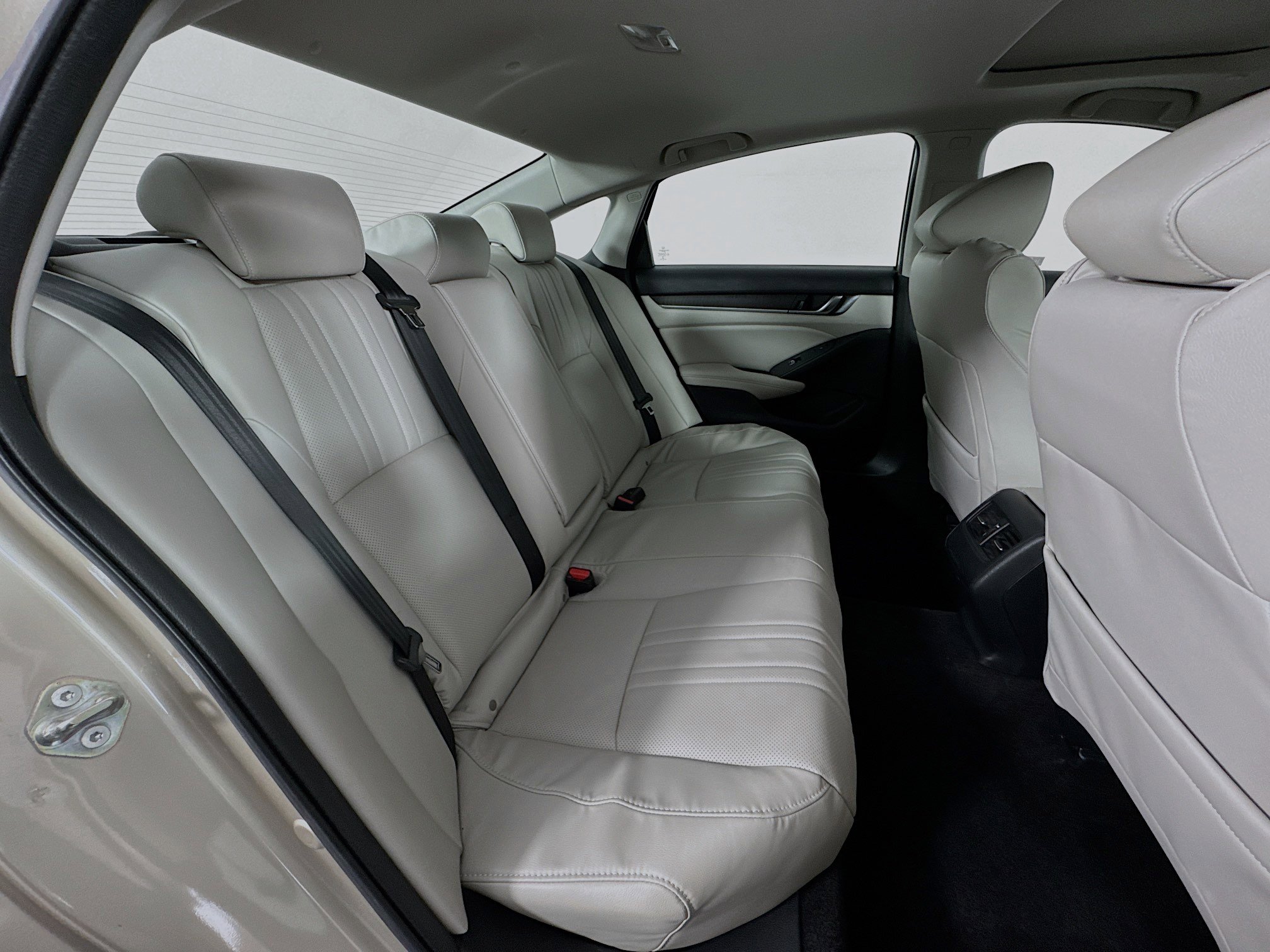 Certified 2018 Honda Accord Touring image 28