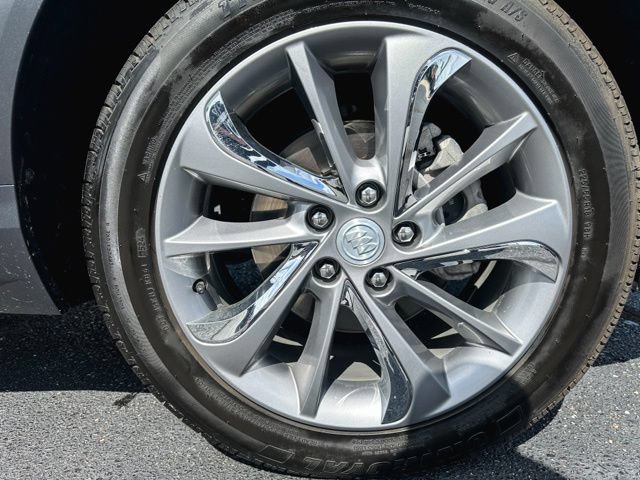 Used 2023 Buick Encore GX Essence w/ Advanced Technology Package FWD image 11