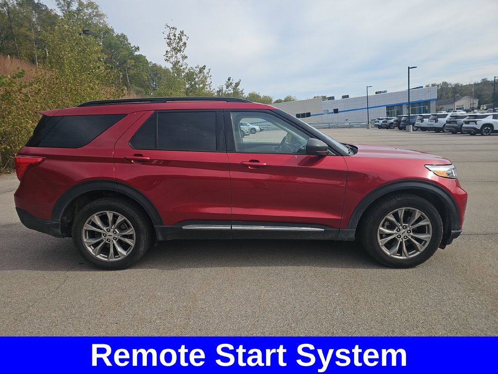 Used 2023 Ford Explorer XLT w/ Equipment Group 202A AWD/4WD image 4