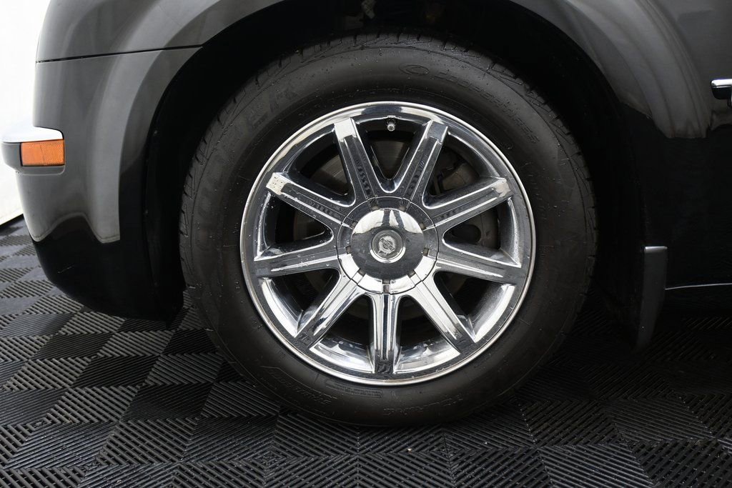 Used 2006 Chrysler 300 C w/ Sound Group II image 29