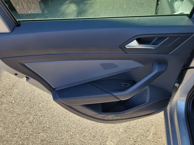 Certified 2026 Volkswagen Jetta SE FWD image 8
