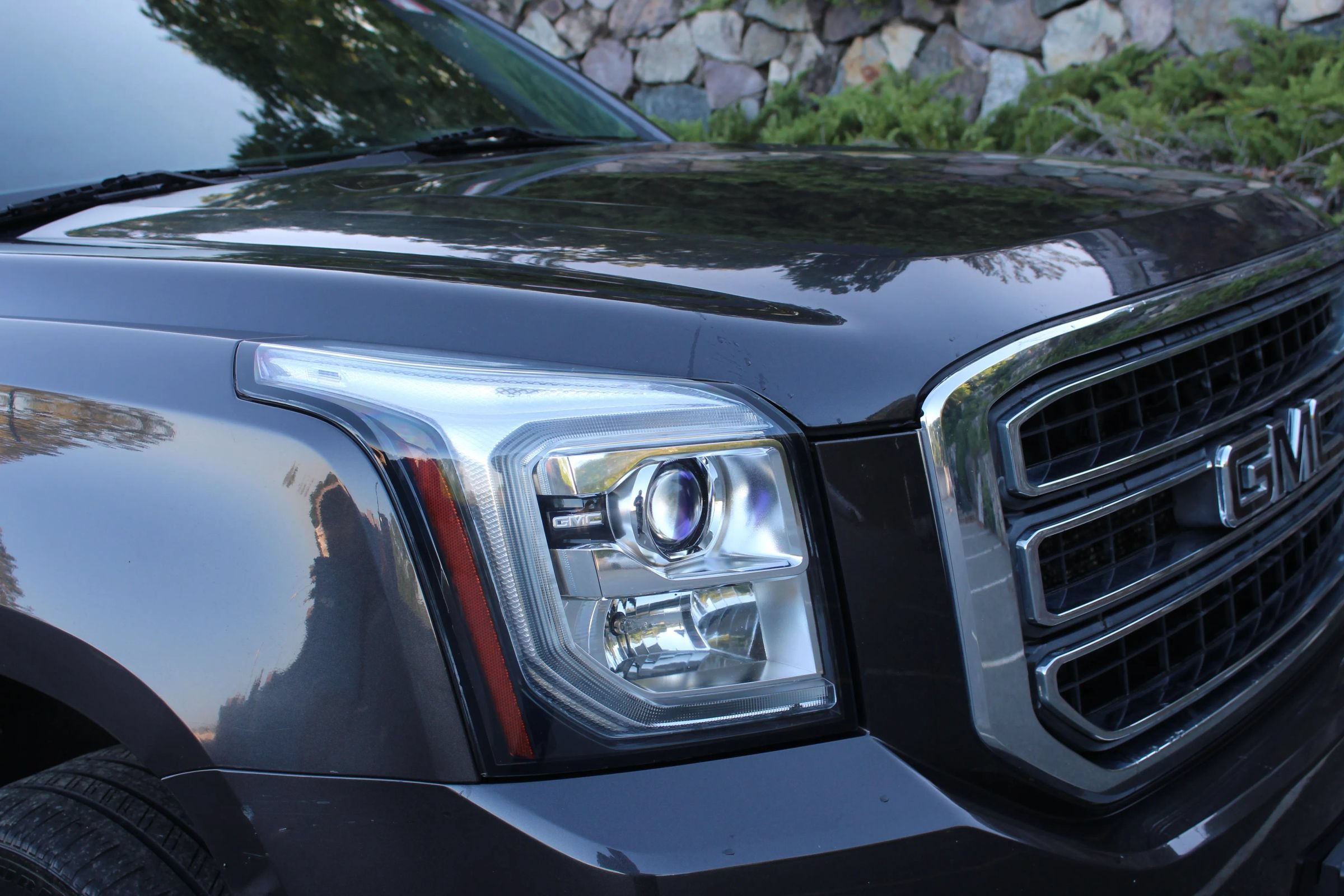 Used 2016 GMC Yukon SLT w/ Open Road Package AWD/4WD image 39