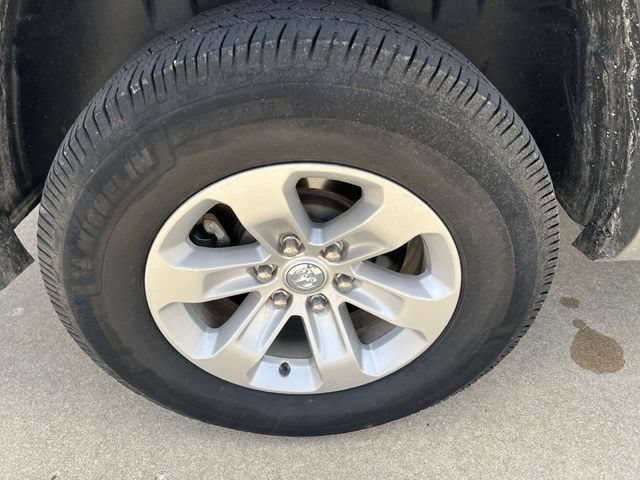 Used 2021 RAM 1500 Laramie AWD/4WD image 25