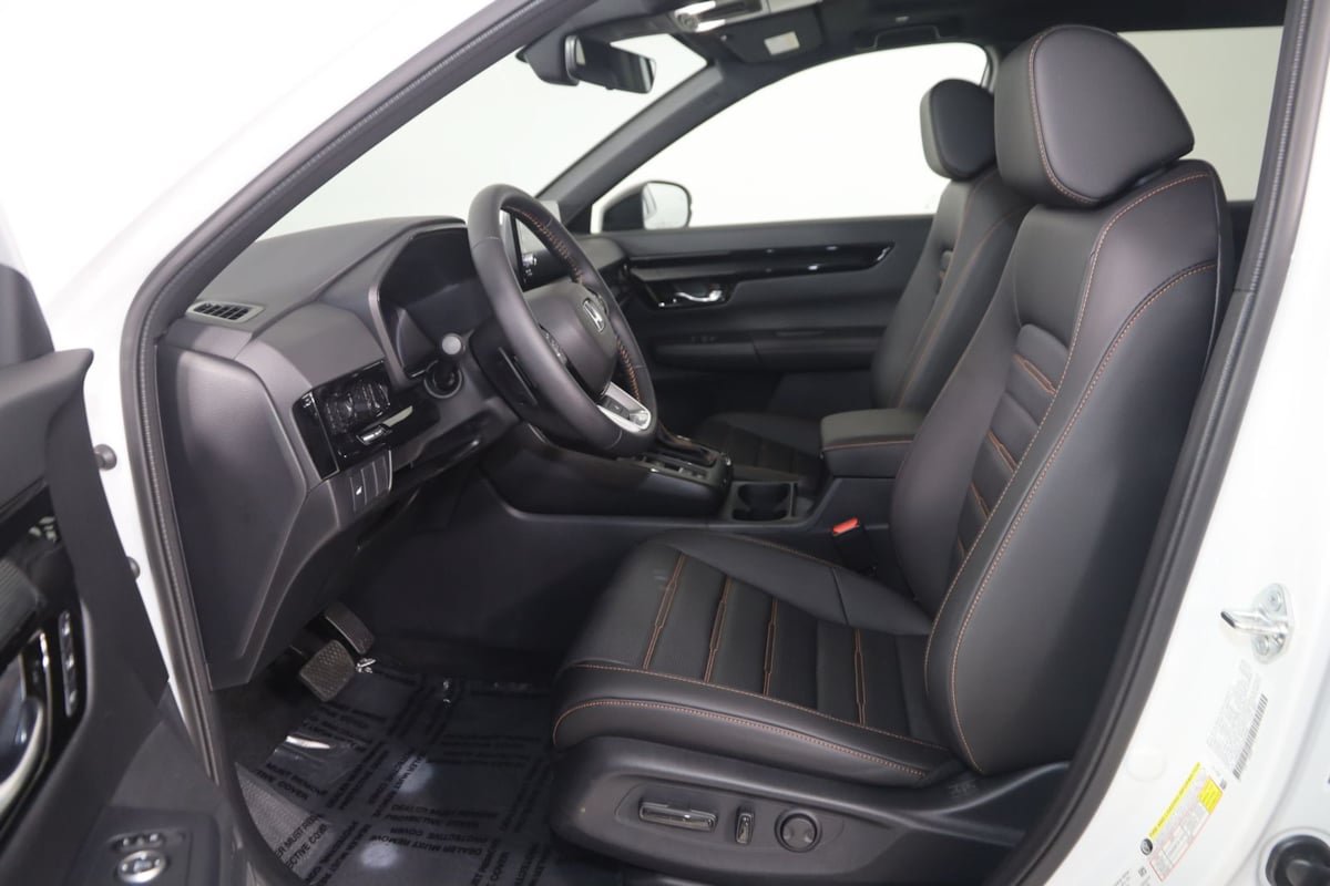 Used 2026 Honda CR-V Sport Touring image 14