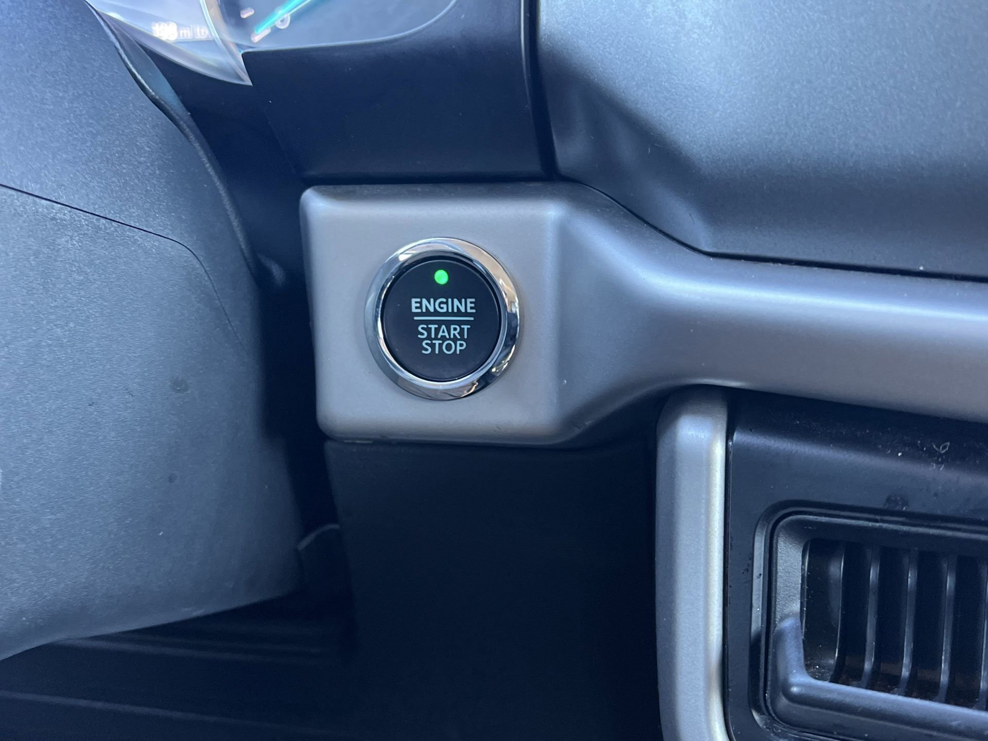 Certified 2024 Ford Expedition Max XLT image 8