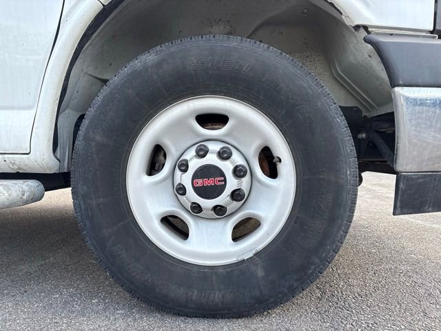 Used 2024 GMC Savana 2500 w/ Driver Convenience Package image 22